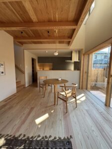 寒い時期だから床の表面温度が大切です